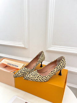 Louis Vuitton Blossom Pump