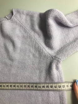 Джемпер Tricote нежного лавандового оттенка, визуально на 44 размер