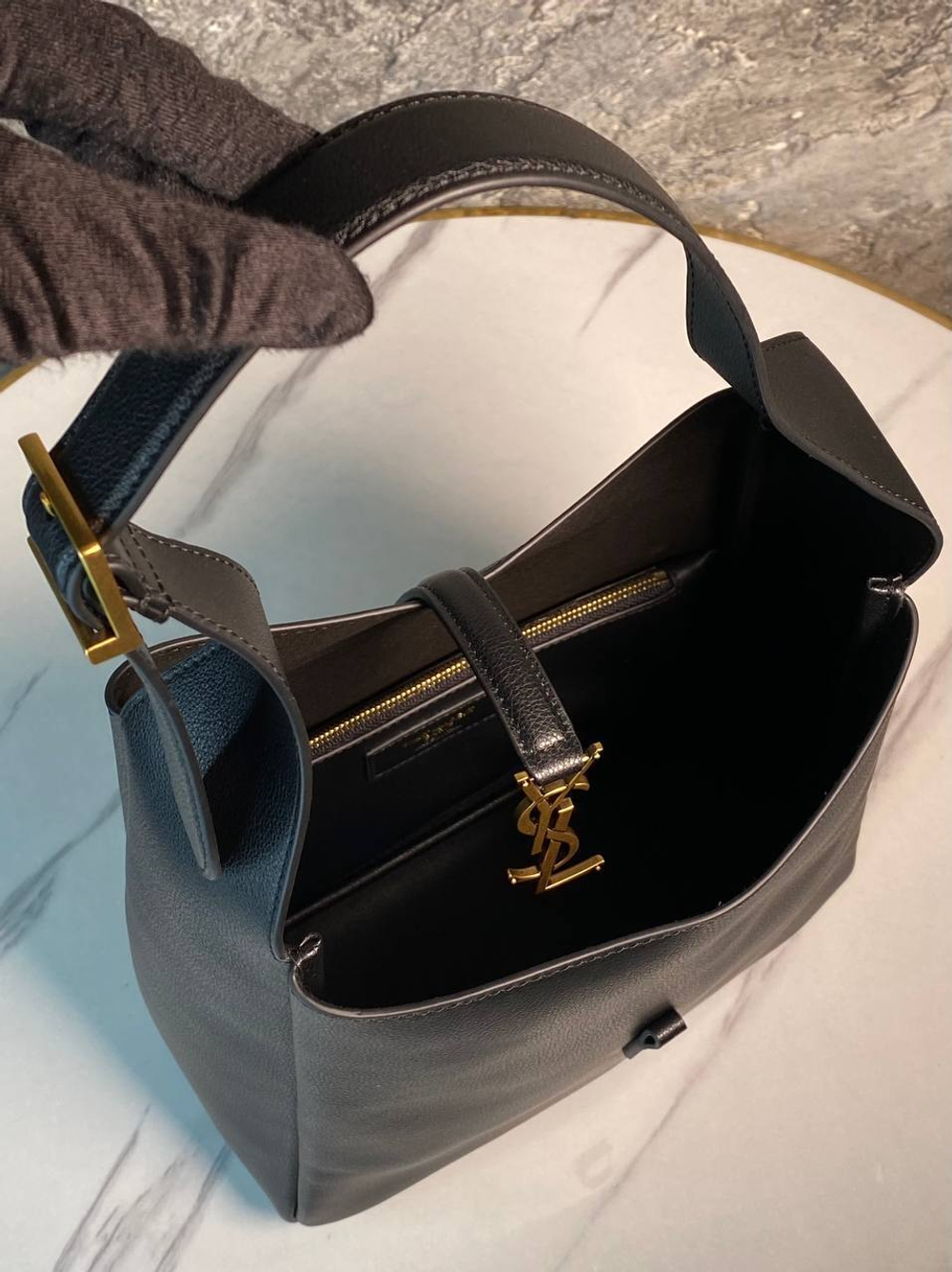 Сумка Yves Saint Laurent
