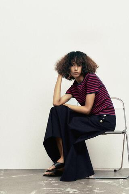 ZARA ТРИКОТАЖНЫЙ ТОП В ПОЛОСКУ С КОРОТКИМИ РУКАВАМИ, КРАСНЫЙ/ТЕМНО-СИНИЙ
