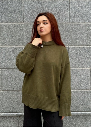 Свитер с круглым воротом