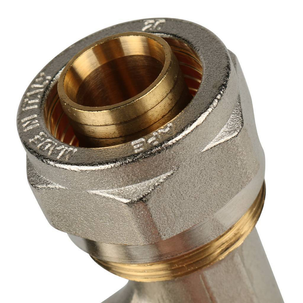 Тройник равнопроходный 26х26х26