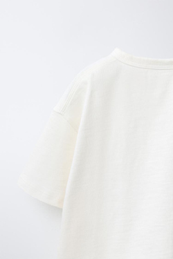 ZARA БАЗОВАЯ ФУТБОЛКА С ПУГОВИЦАМИ, ЭКРЮ