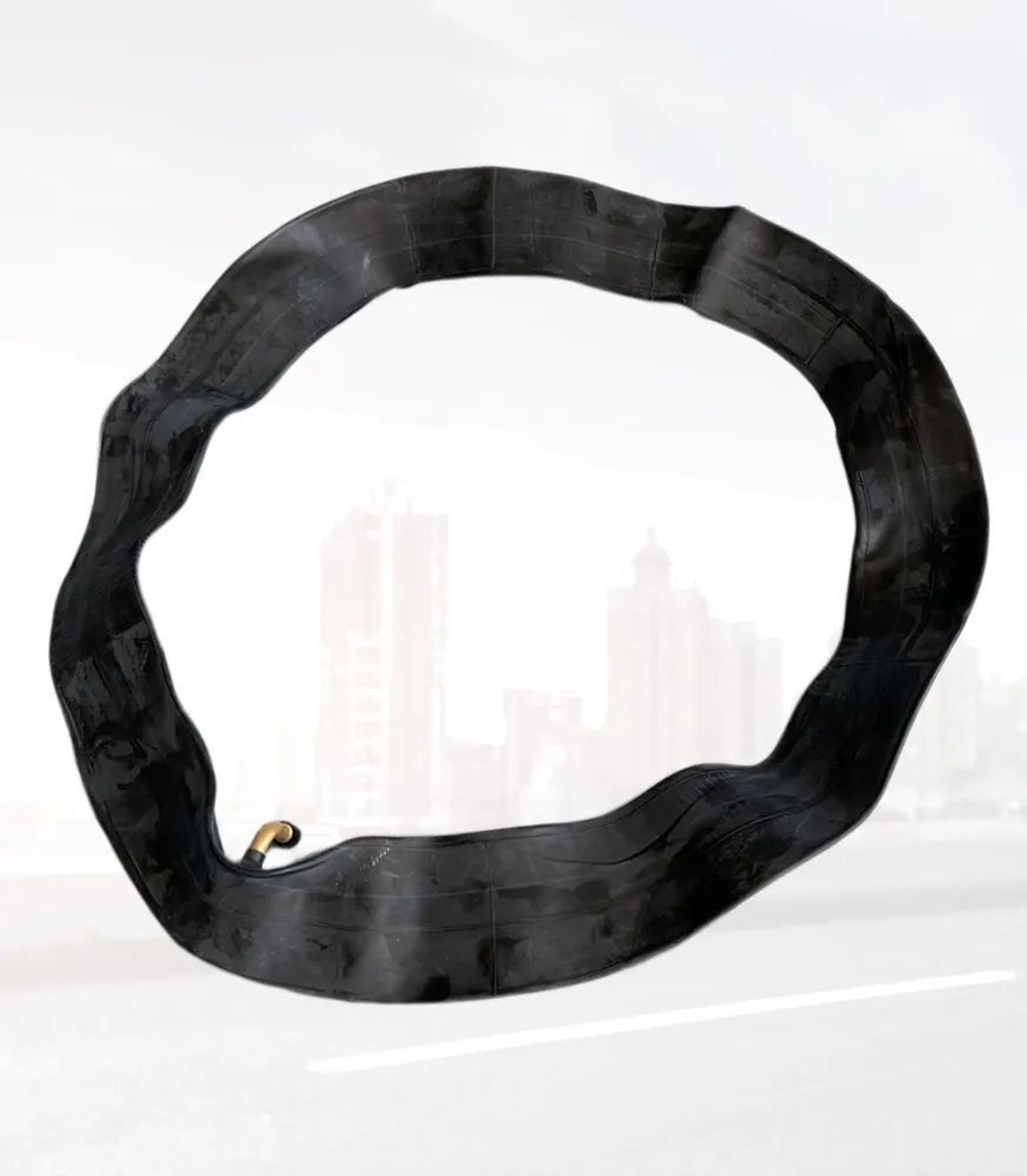 Камера 18 х 2,5 кривой ниппель для гироскутера и велосипеда