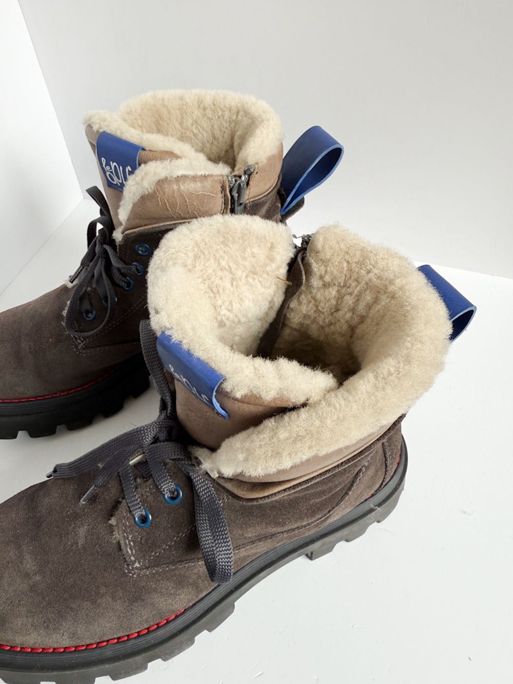 Замшевые ботинки Leoph нат. мех, 38