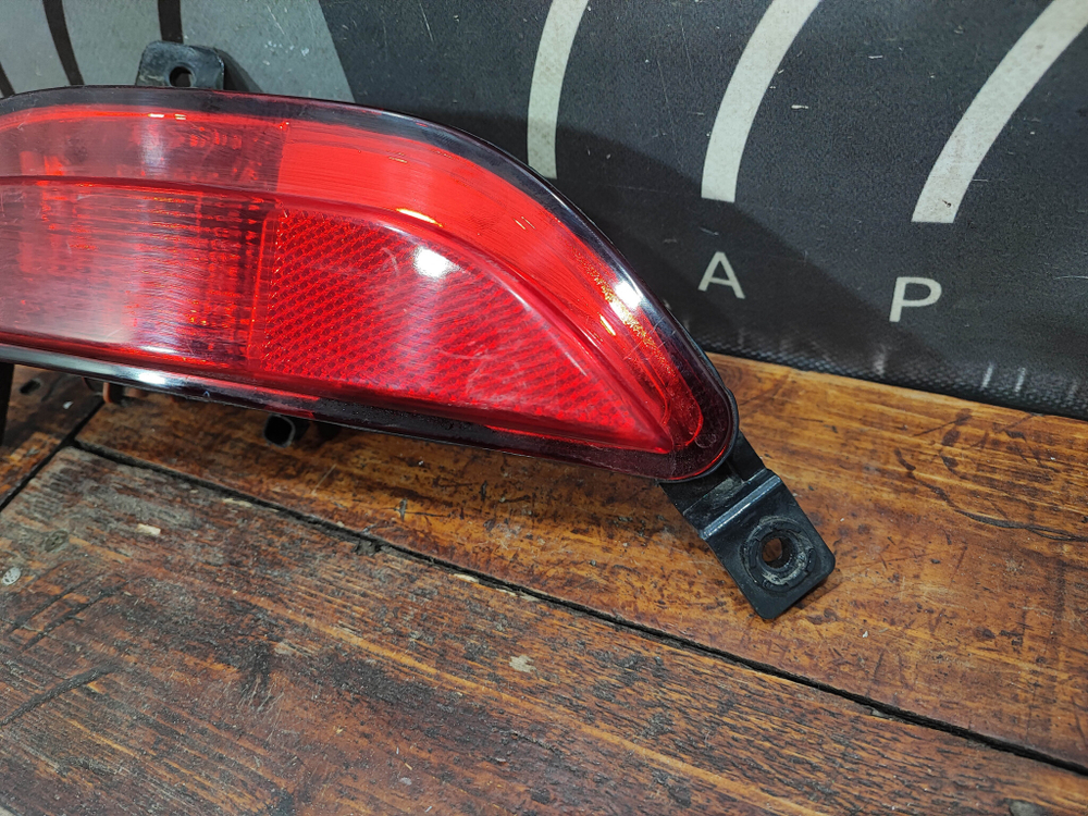 ПТФ задний левый Chery Tiggo 4 18-23 Б/У Оригинал J684416030