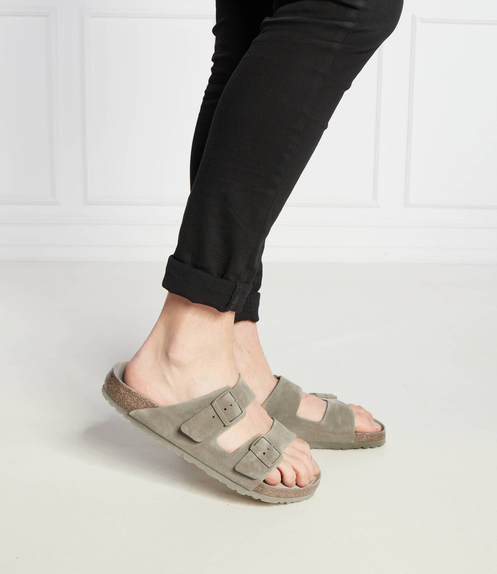 Шлепанцы кожаные arizona bs Birkenstock - хаки(1019045)