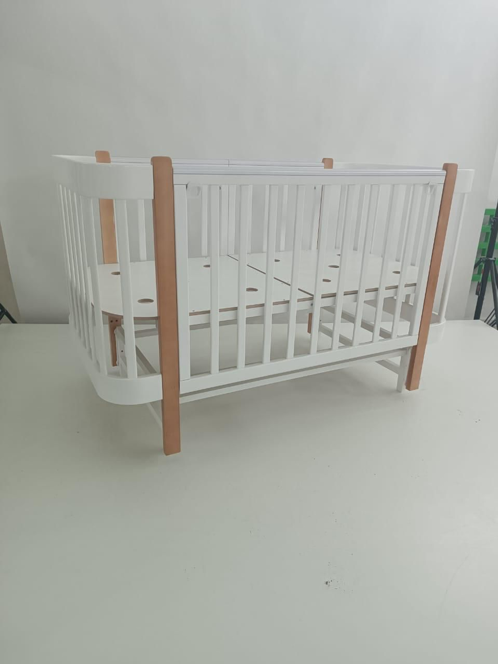 Кровать 3 в 1  Ecco Fortuna (колеса, маятник)