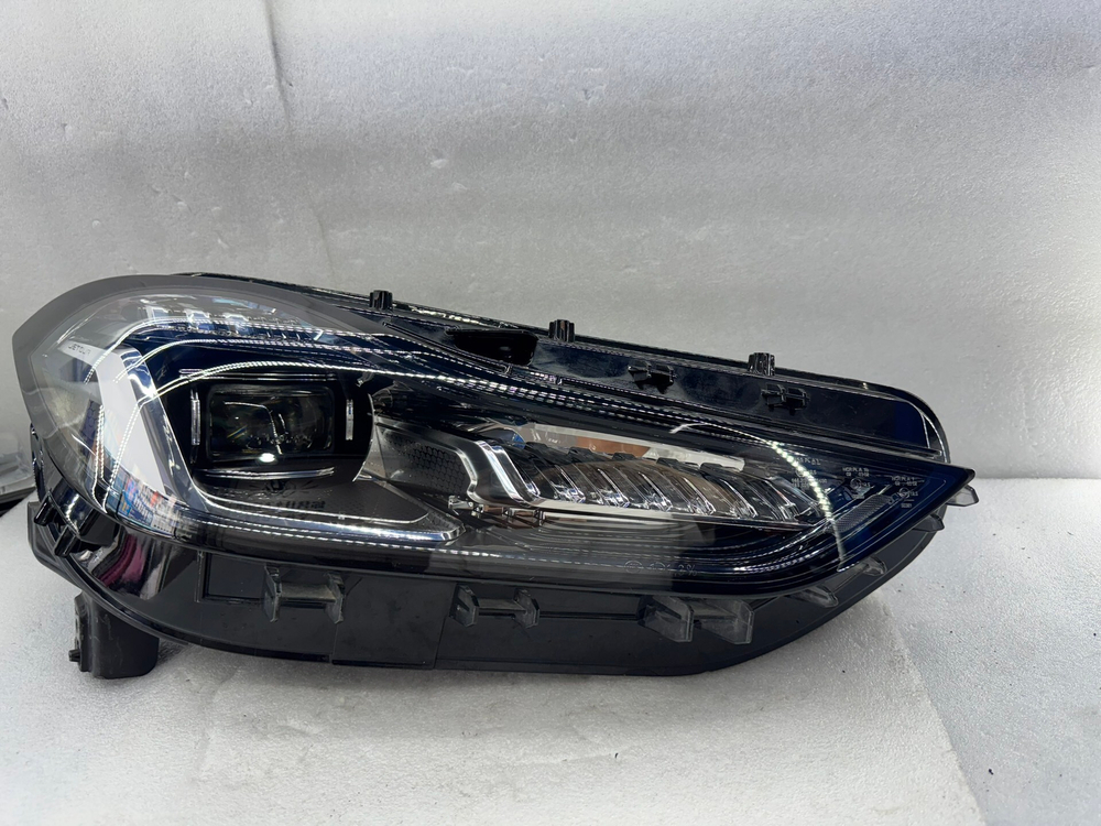 Фара правая LED Chery Jetour X70 PLUS оригинал