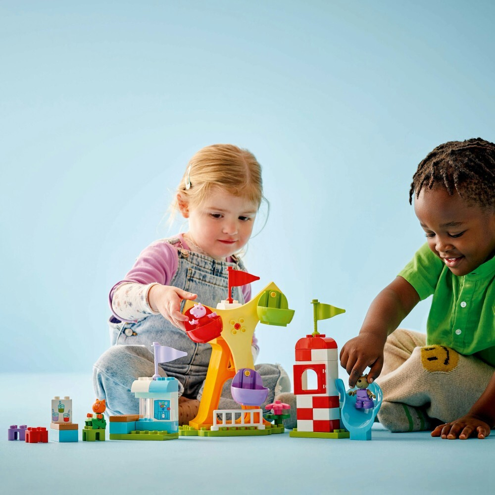 LEGO DUPLO Пеппа - Счастливый город 10453