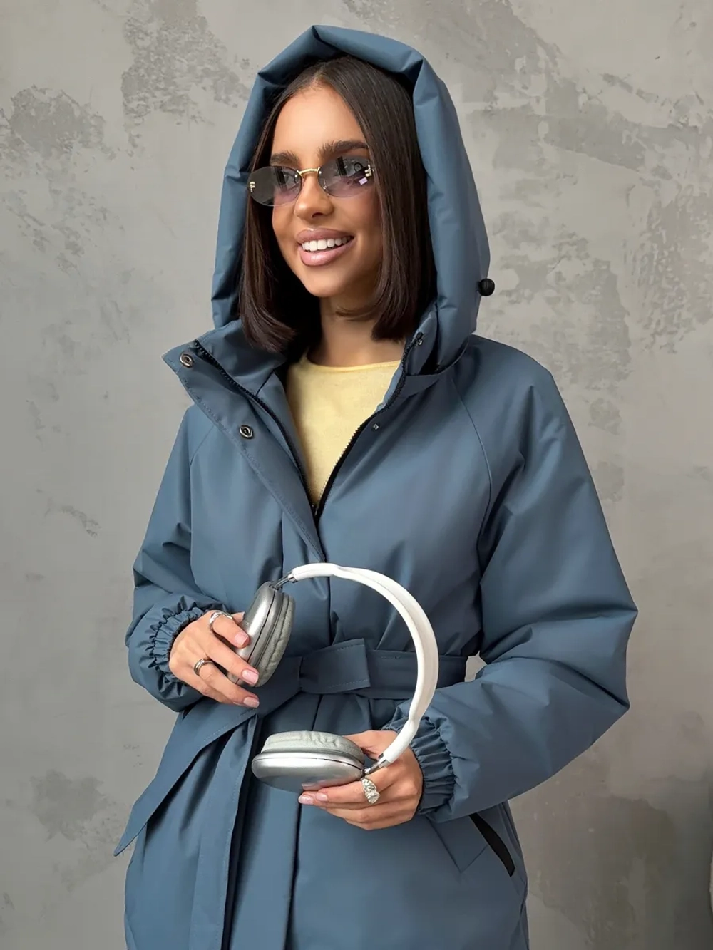 Куртка весенняя удлиненная с капюшоном