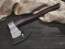 Топор "Дорожный", рукоять комель берёзы (морилка)