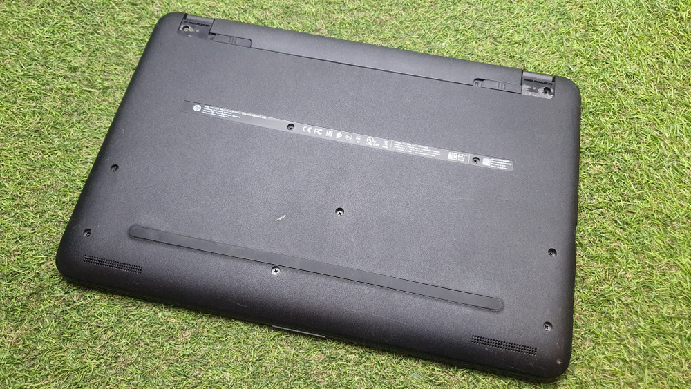 Ноутбук HP Pentium/4Gb/M 430 2Gb/rtl8723be/Windows 10