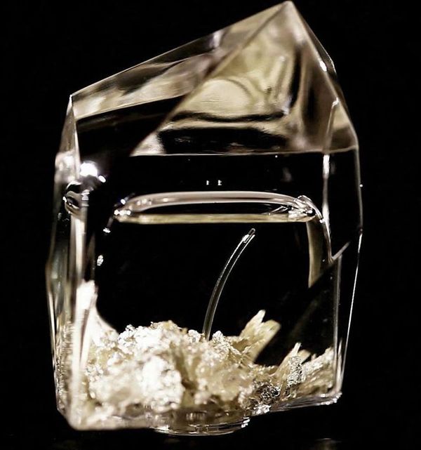 Ramon Molvizar Pure White Goldskin