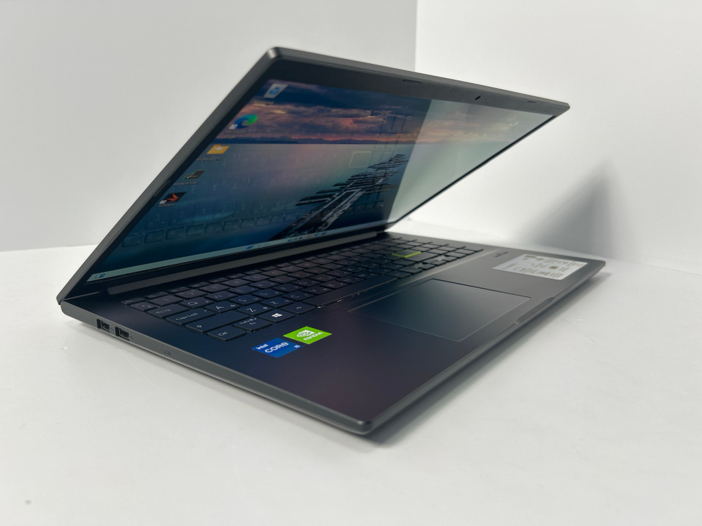 Ноутбук ASUS VivoBook 15 OLED (K513EP-L1356T) 15.6"/Intel Core i5-1135G7/RAM 8GB/SSD 512GB/Nvidia MX330 2GB/1920*1080/OLED/Windows11/Подсветка кл-ры: нет/черный. Состояние: C1