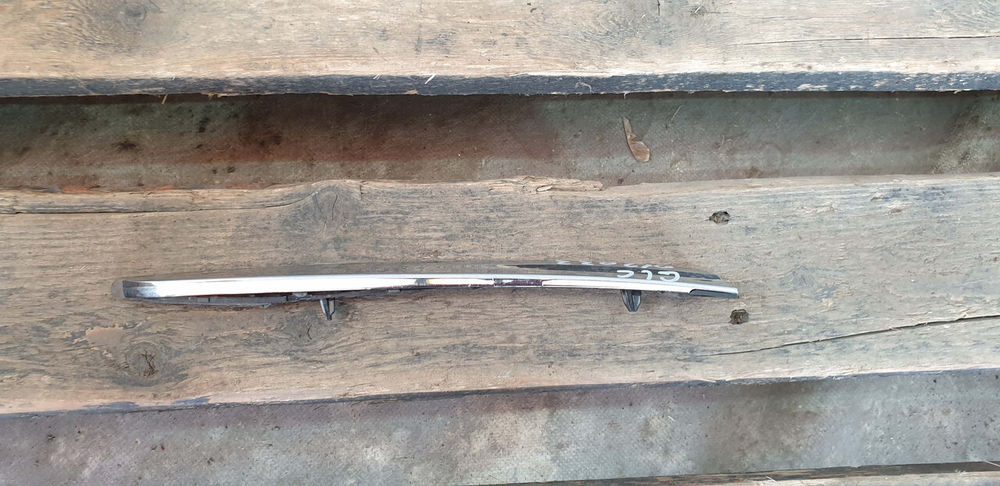 Молдинг крышки багажника Mercedes GLC (C253) 16-нв Б/У Оригинал A2537430500