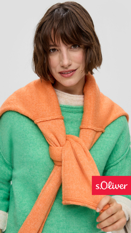 Вязаный свитер с широкими рукавами