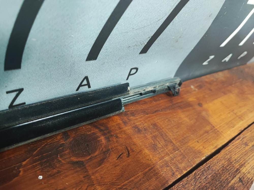 Молдинг стекла заднего левого RAV4 XA40 12-19 Б/У Оригинал 7574042040