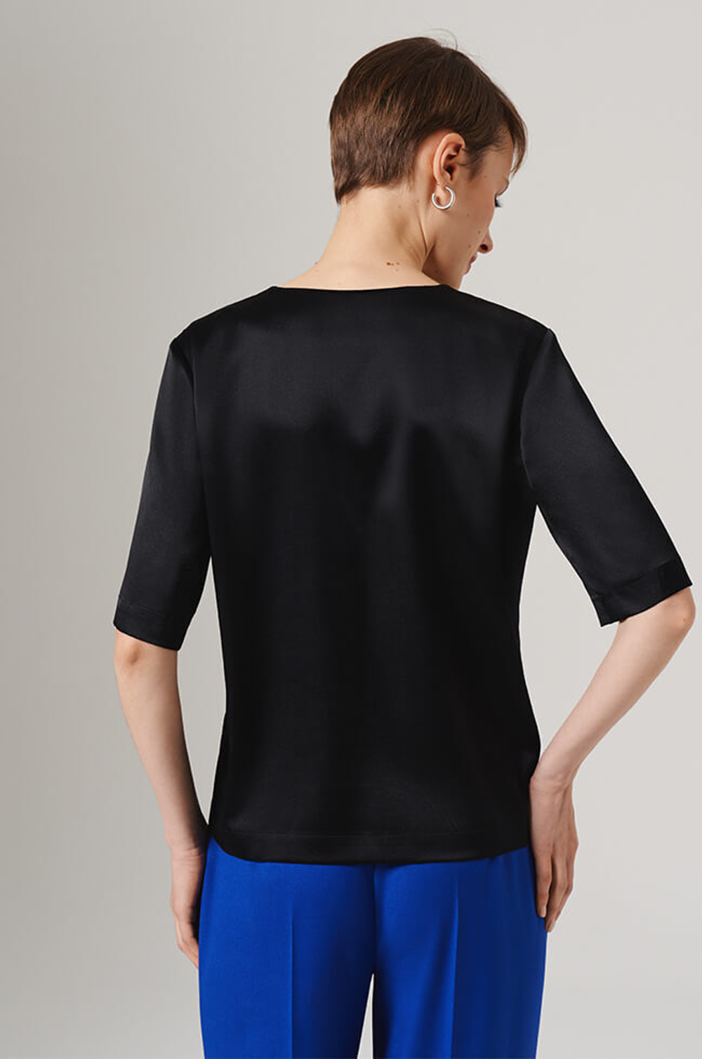 23132 Блузка женская (черный)