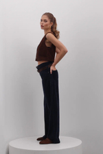 Брюки из вельвета с двойным ремнем