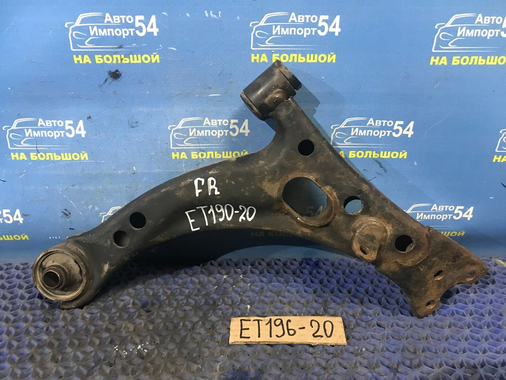 Рычаг передний правый TOYOTA CALDINA 1996