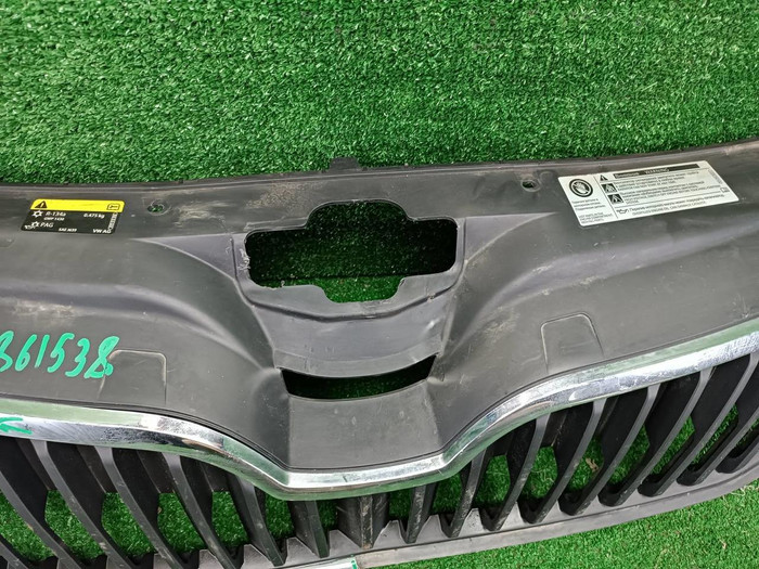 Решетка радиатора Skoda Rapid 1 (2012-2020)