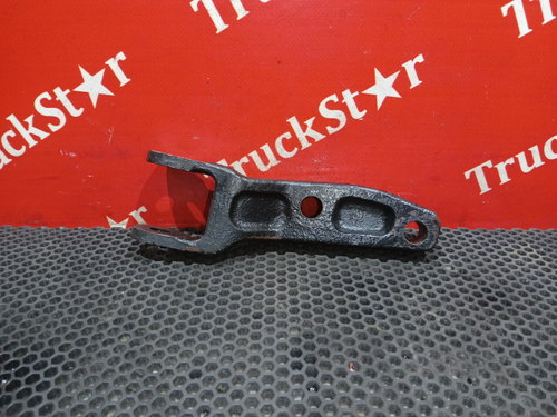 Кронштейн амортизатора переднего правый 2024г.