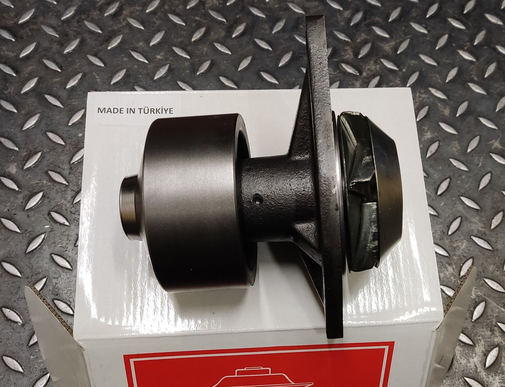 Водяная помпа 6735-61-1101 (6735611101)