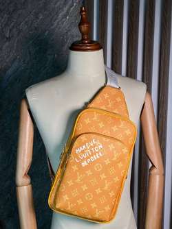 Сумка-слинг Burberry