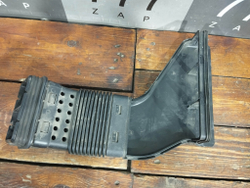 Воздухозаборник Kia Sorento 3 Prime (UM) 14-20 Б/У Оригинал 28210C5100