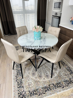 Круглый стеклянный раздвижной стол "Серый мрамор 262" и стулья "ГУЧИ" ваниль