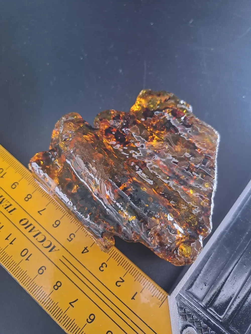 Копал молодой янтарь коллекционный 94 гр