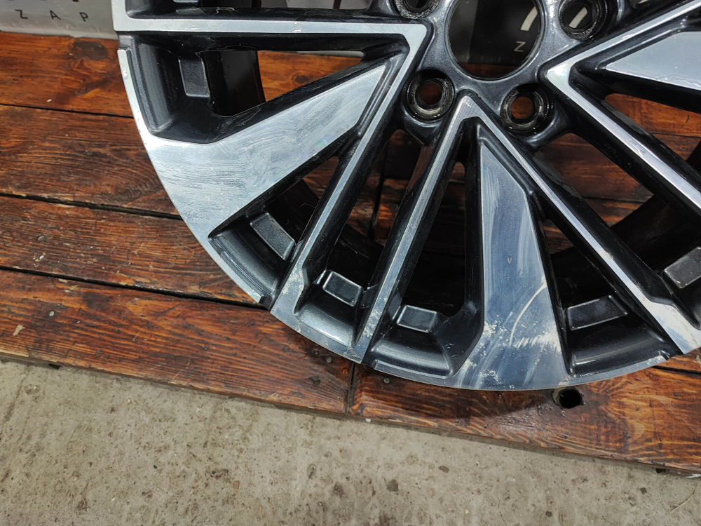 Диск колесный литой R18 Сhangan CS35РLUS 18-нв Б/У Оригинал S111F2602060408