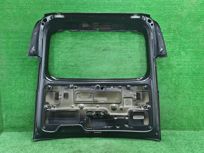 Крышка багажника Hyundai Staria (2021-н.в.)