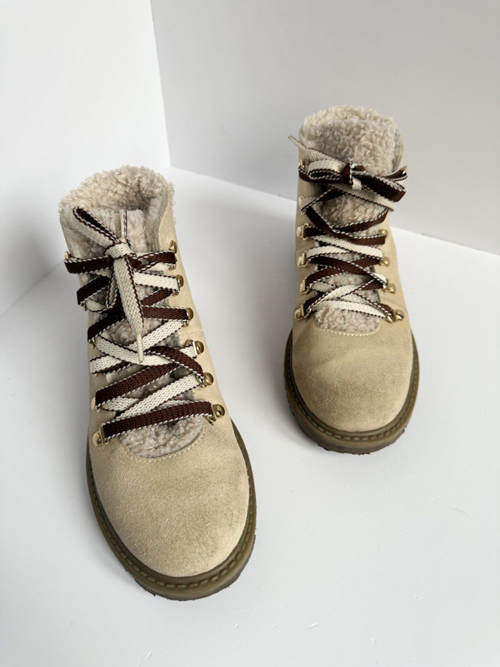 Утепленные замшевые ботинки Jarrett, 32