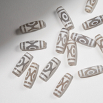 Бусина Дзи "Три глаза" из агата, 29,5*10,5мм, белый