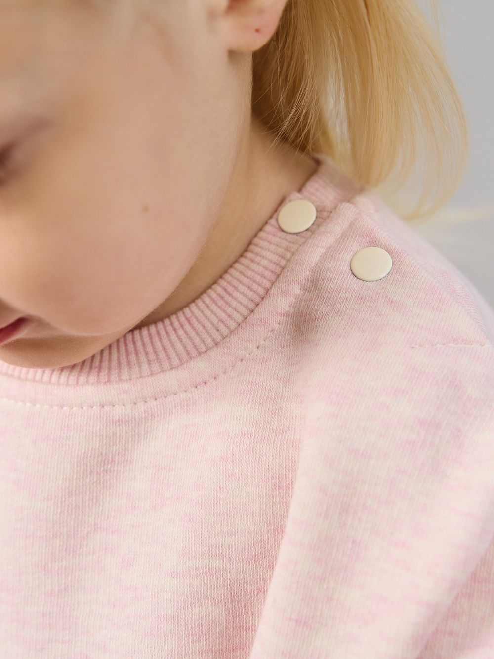 Свитшот с рюшей "Клубничный коктейль" утепленный 0+