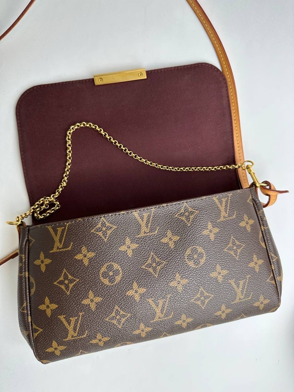 Cумка Louis Vuitton Favorite Monogram