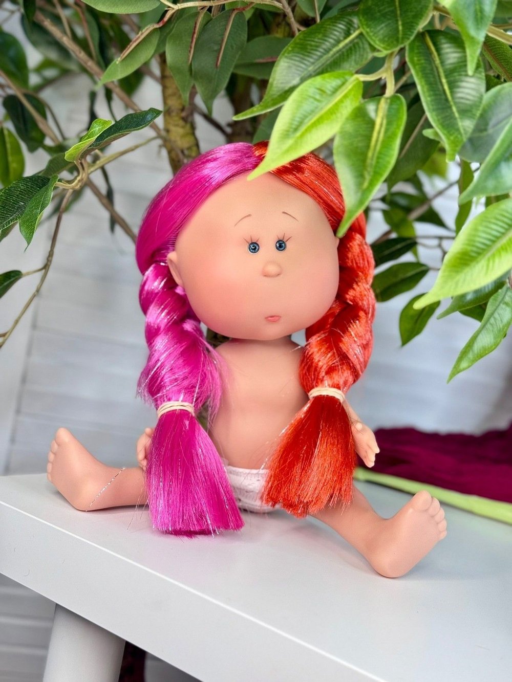 Кукла Nines виниловая 30см MIA без одежды (3000W51)