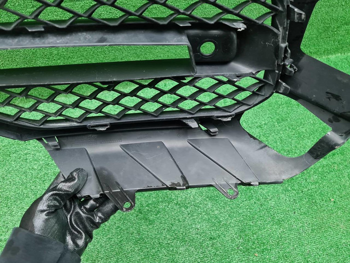 Решетка перед. бампера Mercedes G W463 (18-24) AMG