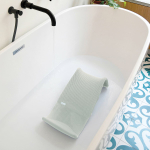 Шезлонг-горка для купания новорожденных BEABA