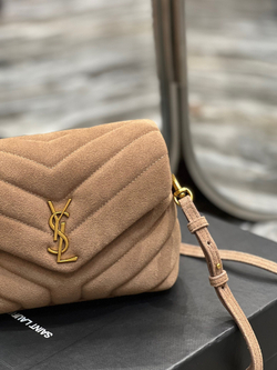 Saint Laurent Loulou 20 cm