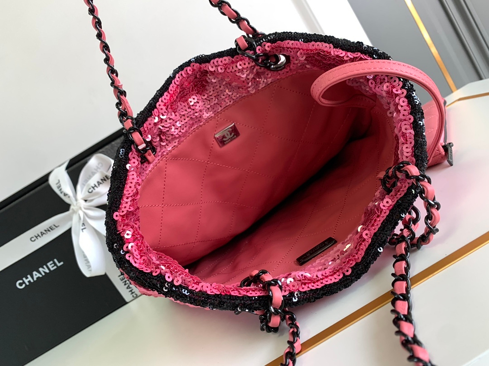 Chanel Shopping Bag 39 cm