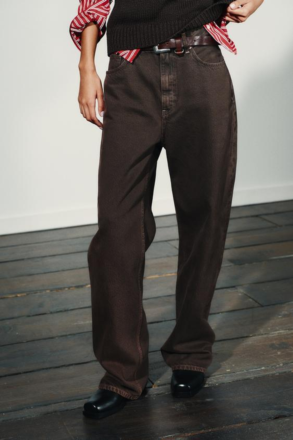 ZARA ПРЯМЫЕ ДЖИНСЫ TRF С ВЫСОКОЙ ПОСАДКОЙ, КОРИЧНЕВЫЙ