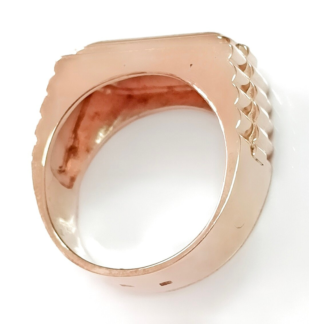 Ювелирное кольцо из серебра с позолотой ,вставка гранат