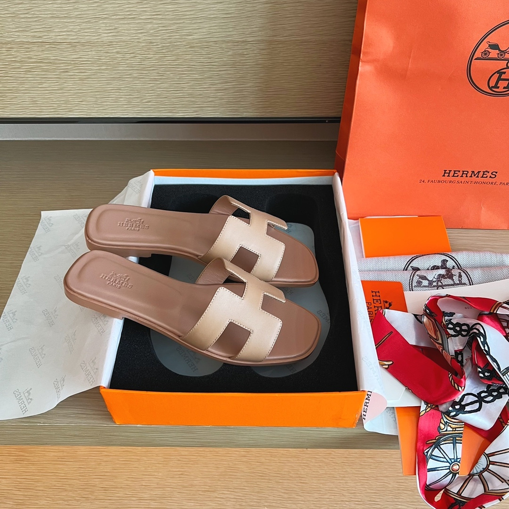 Hermes Oran Sandal