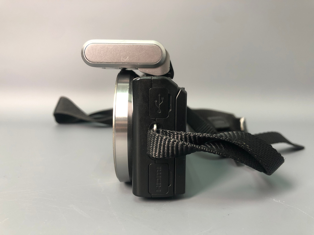 Sony NEX-5, 16618 кадров пробега+E 3.5-5.6/18-55 OSS