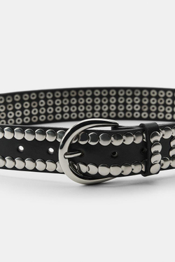 ZARA КОЖАНЫЙ РЕМЕНЬ С МНОЖЕСТВОМ ЗАКЛЕПОК, ЧЕРНЫЙ