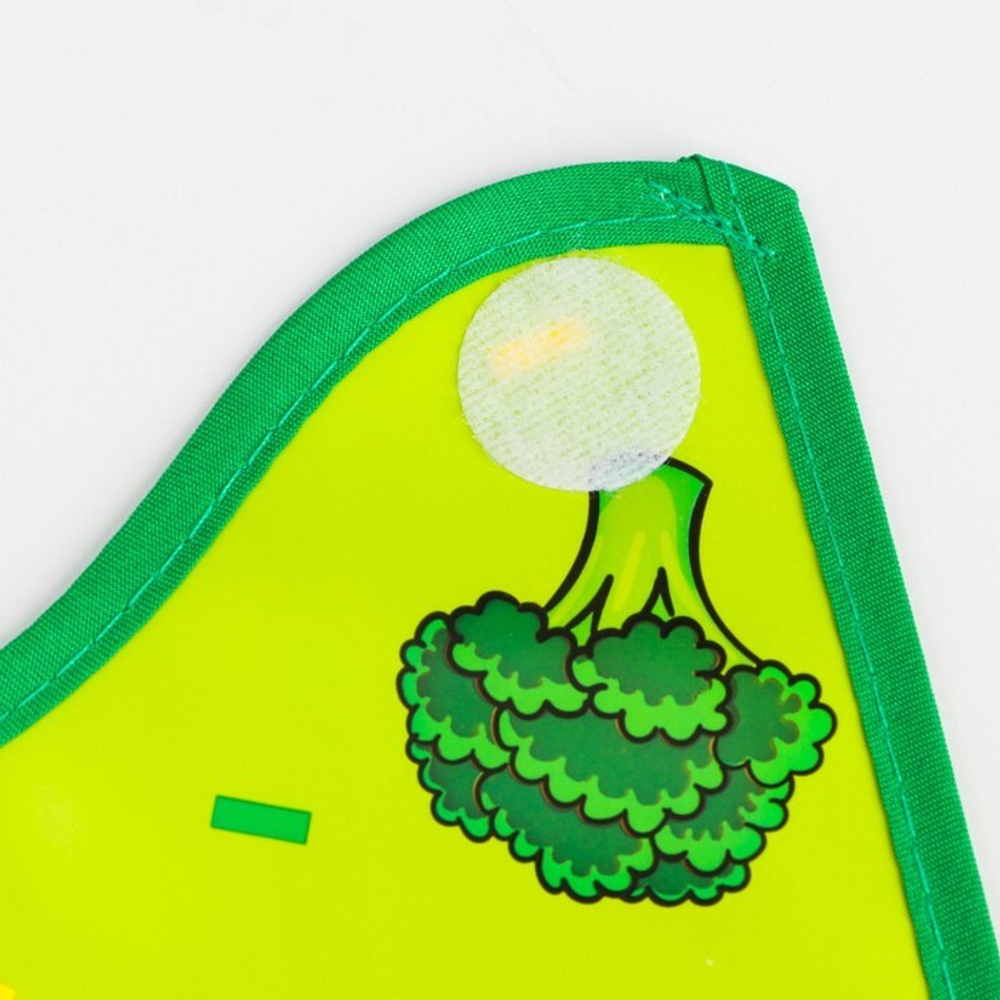 7127785 Нагрудник детский «love food», на липучке, с карманом