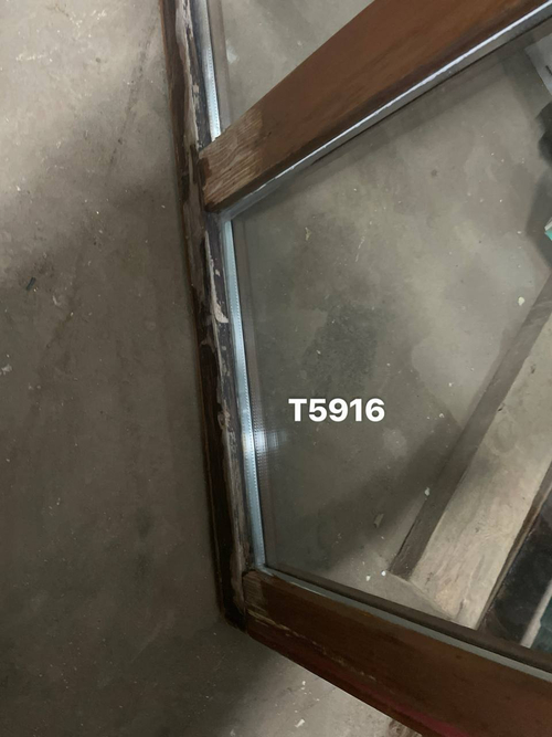 Окно Деревянное Б/У 138(в) х 105(ш)